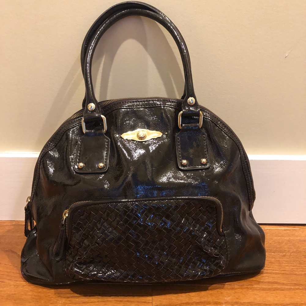 Elliot Lucca pocketbook.
